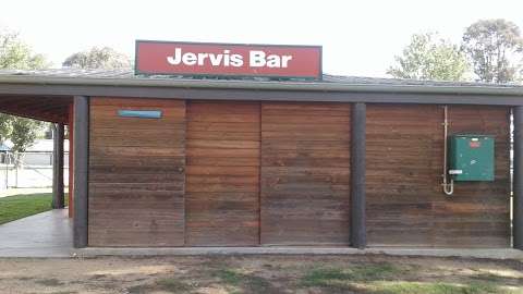 Photo: Jarivs Bar